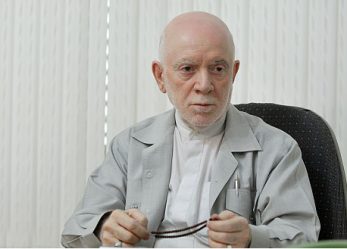 حبیبی: مردم منتظر ارائه کارنامه اقتصاد مقاومتی از سوی رئیس‌جمهور هستند