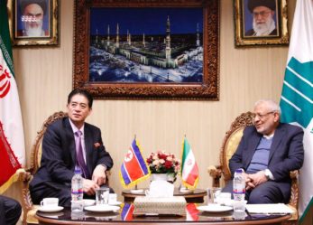 بادامچیان در دیدار سفیر «جمهوری دموکراتیک خلق کره»: ملتی که روی استقلال و ارزش‌های ملی‌اش مقاومت کند، آینده بهتری خواهد داشت | سفیر کره: در مبارزه بین ایران و آمریکا، قطعا مردم ایران پیروز خواهند شد