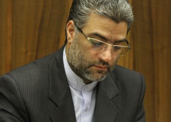 دکتر رحیم جهانی دبیر حزب مؤتلفه اسلامی استان آذربایجانشرقی-شمع سوزان