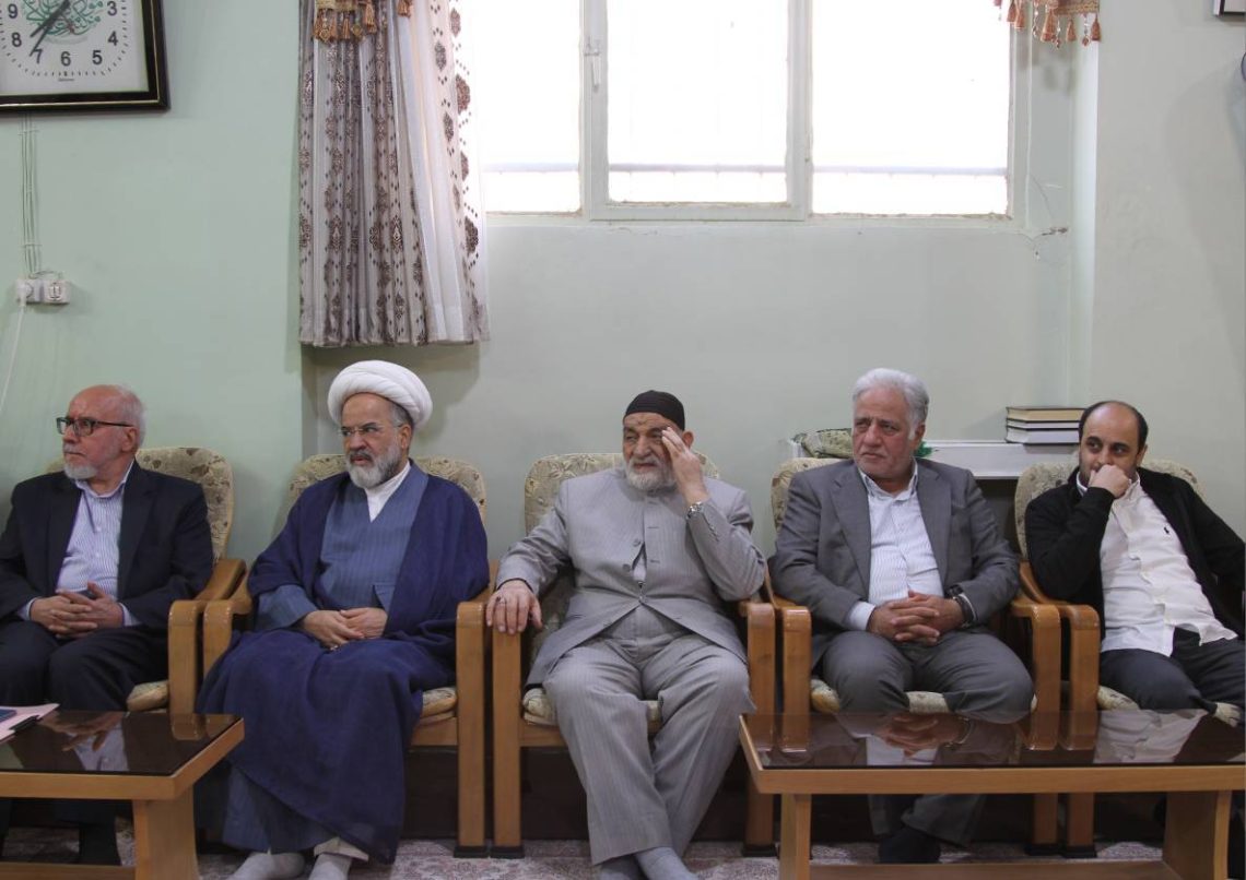 دیدار دبیرکل حزب موتلفه اسلامی به هنراه جمعی از اعضای شورای مرکزی با حجت الاسلام شهرستانی