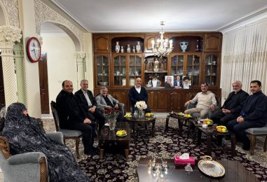 دیدار دبیرکل حزب موتلفه اسلامی با خانواده پیشکسوت انقلابی مرحوم حاج احمد کریمی اصفهانی