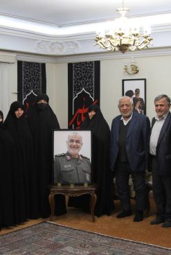 دیدار حزب مؤتلفه اسلامی با خانواده سردار سپهبد شهید حسین سلامی به مناسبت ایام رجبیه   