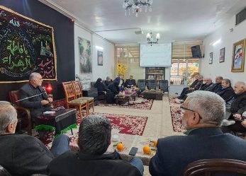 دیدار صمیمی دبیرکل حزب مؤتلفه اسلامی با خانواده شهید حسین خرمیان