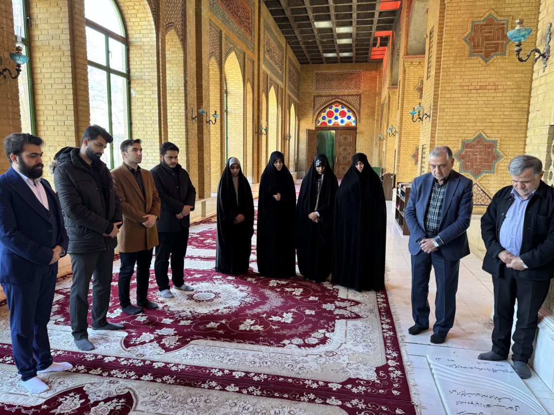 گرامیداشت مرحومین و تکریم از پیشکسوتان حزب موتلفه اسلامی توسط جوانان به مناسبت میلاد امیرالمومنین حضرت علی (علیه‌السلام)