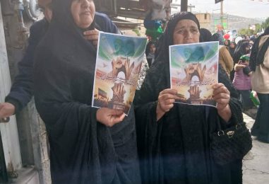 حضور مردم و اعضای حزب موتلفه اسلامی در گچساران در راهپیمایی ۲۲ بهمن ماه ۱۴۰۴