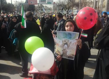 حضور مردم شیراز و اعضای حزب موتلفه اسلامی در راهپیمایی  یوم الله۲۲ بهمن